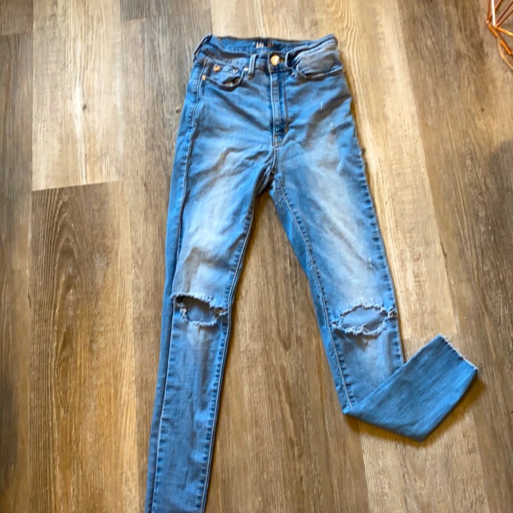 Ripped jeans